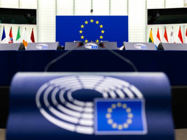 Глава Евросовета объявил о досрочном уходе с поста