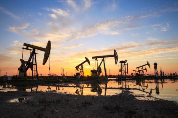Крупнейшее нефтяное месторождение в Ливии объявило форс-мажор
