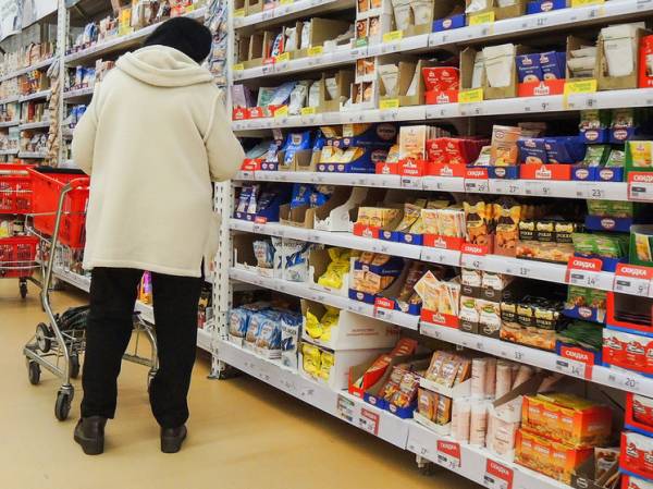 Россиянка нашла в купленных продуктах прославляющее Бандеру послание