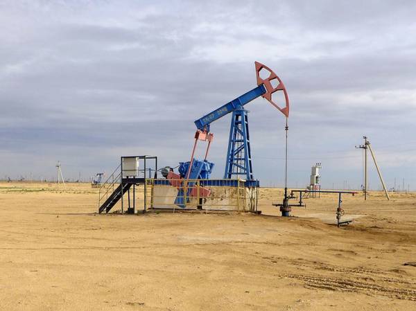 Саудовская Аравия снижает цены на нефть: кто наживется на топливном дисконте