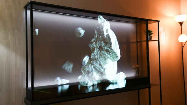 «Словно смотришь на голограмму, которая парит в воздухе»: Samsung представила первый в мире прозрачный экран на microLED