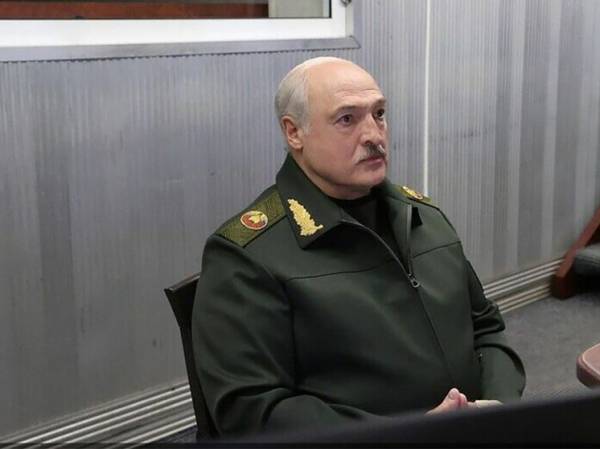 Лукашенко назвал белорусам единственный способ избежать войны