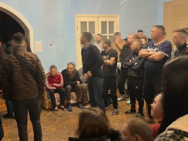 На Украине полсотни беженцев заманили в рабство под видом реабилитационного центра