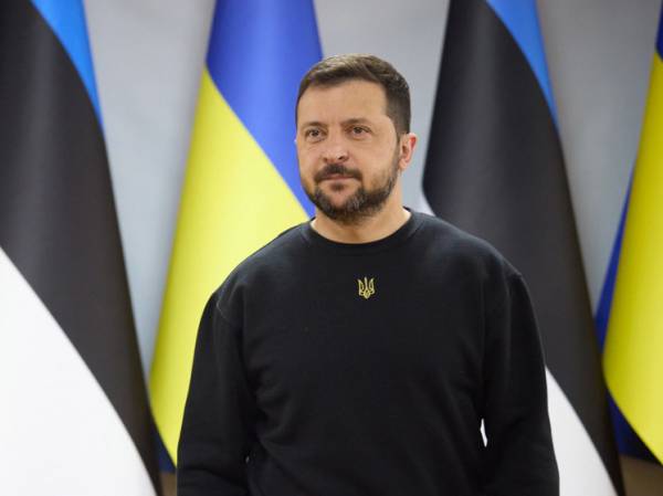 Зеленский совершил визит отчаяния в Прибалтику: США отвели Украине месяц