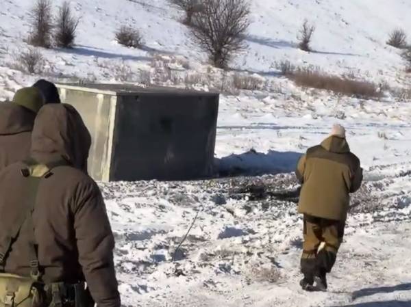 Белгородские власти испытали защитные модули, устанавливаемые в людных местах