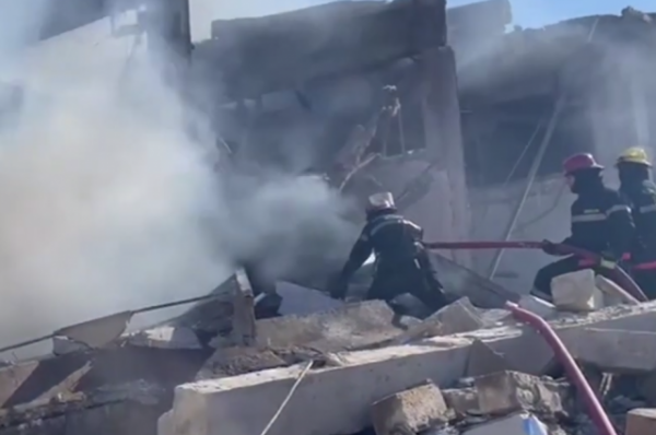 APA: два человека погибли при взрыве в мебельном цехе в Баку