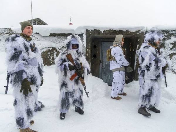 Украинские уклонисты начали сбегать за границу в зимней маскировке