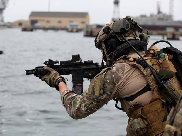 Спецназ США пропал в море при попытке перехватить иранское оружие