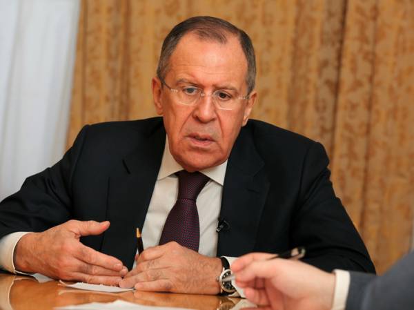 Лавров заявил о шагах Запада к эскалации конфликта на Украине