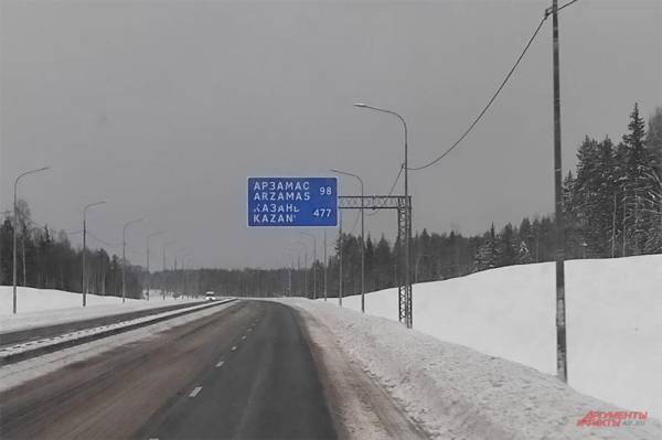 Казань не принимает. Сотни грузовиков застряли в сугробах на дорогах РФ