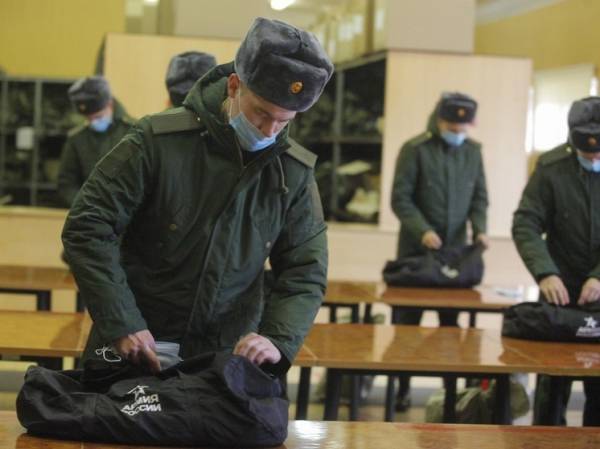 Российским работодателям запретят дискриминацию при найме из-за армейского опыта