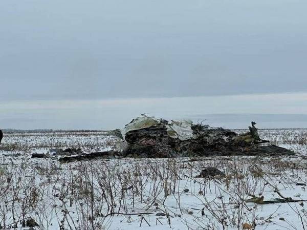 На месте падения Ил-76 нашли фрагменты ракеты