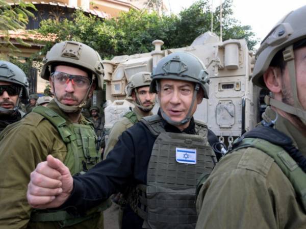 Нетаньяху скрыл от членов кабинета решение о поставке муки в сектор Газы