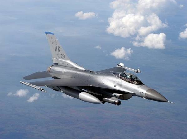 Госдеп США и представители профильных комитетов поддержали продажу F-16 Турции
