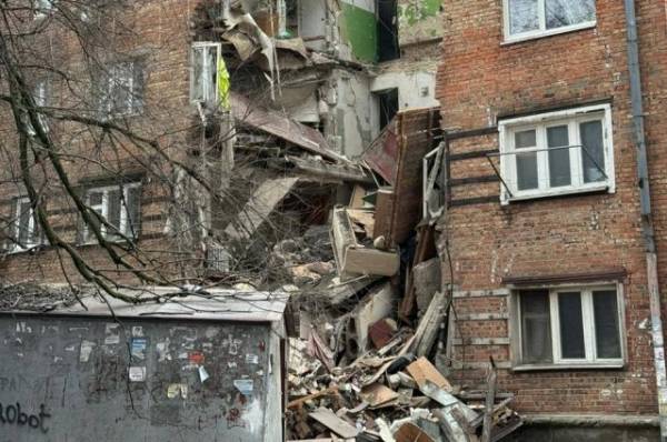 СК возбудил дело после обрушения части жилого дома в Ростове-на-Дону