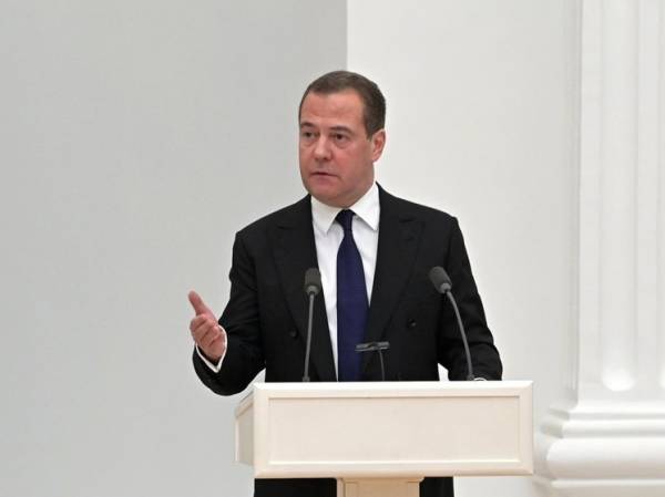 Медведев назвал условия нанесения Россией удара по стране НАТО