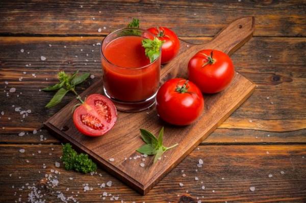 О каком необычном свойстве томатного сока рассказали ученые?