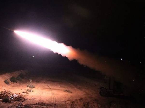 База США на востоке Сирии попала под ракетный обстрел