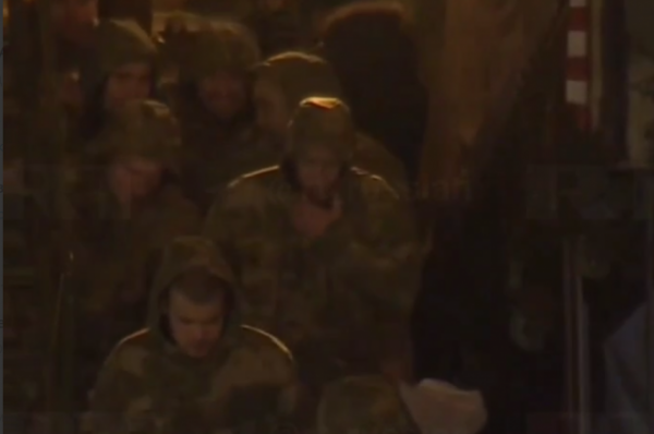 Освобожденные из украинского плена бойцы ВС РФ вернулись в Москву