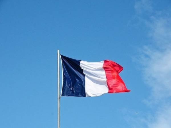 Франция не смогла доказать, что погибшие на Украине французы были гуманитарными работниками