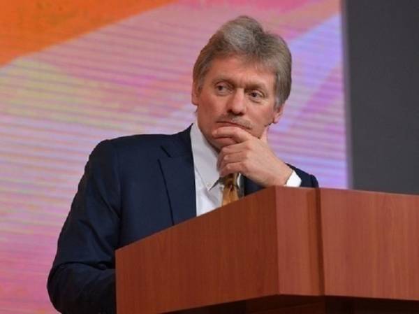 Песков признал, что интервью Путина Карлсону оказалось сложным для западных читателей