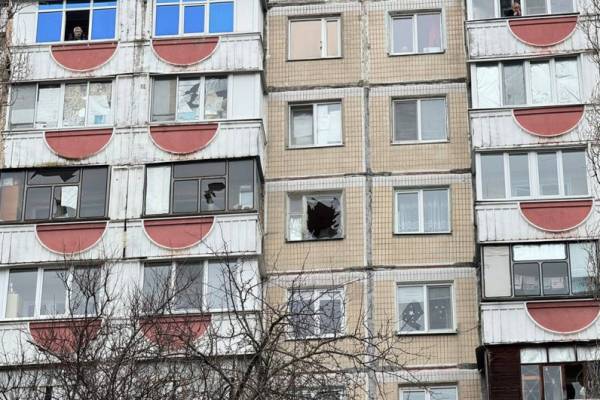 Жильцов пострадавших при обстреле Белгорода домов разместят в гостинице