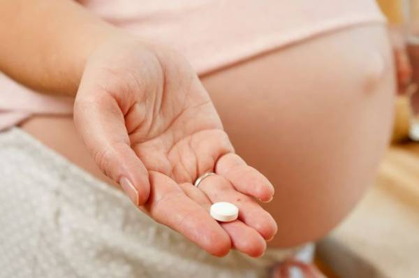 Почему прием антидепрессантов вредит беременным?