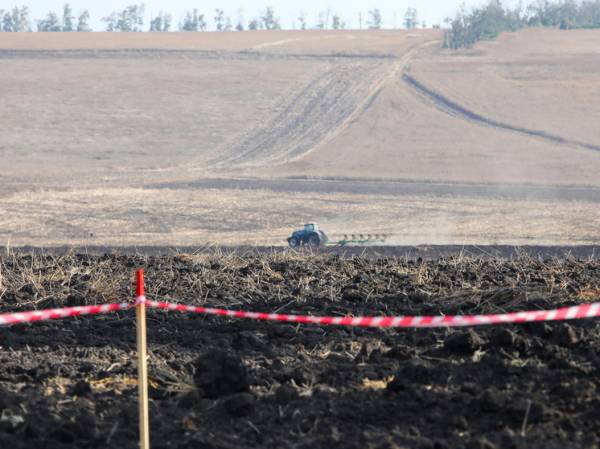 Борьба за ресурсы: на Украине погибают за американские плодородные земли