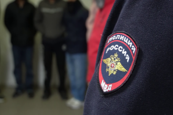 Из РФ выдворят 50 иностранцев после массовой драки на складе
