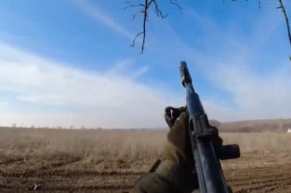 Российские бойцы уничтожили FPV-дрон ВСУ при помощи дробовика
