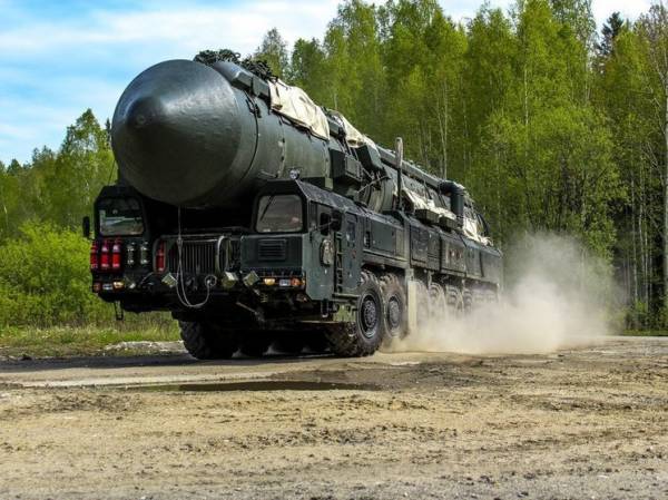 Минобороны отчиталось об успешном учебно-боевом пуске ракеты ПГРК "Ярс"