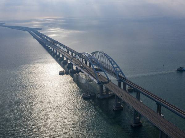 Британский полковник назвал главной целью ВСУ уничтожение Крымского моста