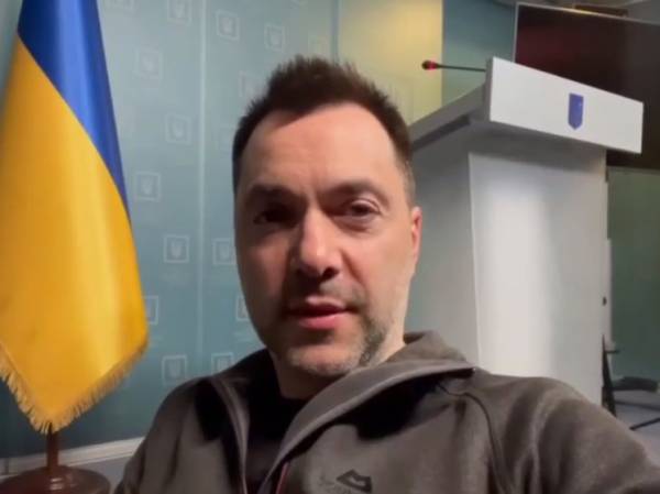 Арестович заявил о катастрофическом уровне отказников в ВСУ