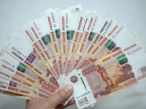 Аналитик Осадчий дал прогноз курса рубля после выборов президента: сильные шоки опасны