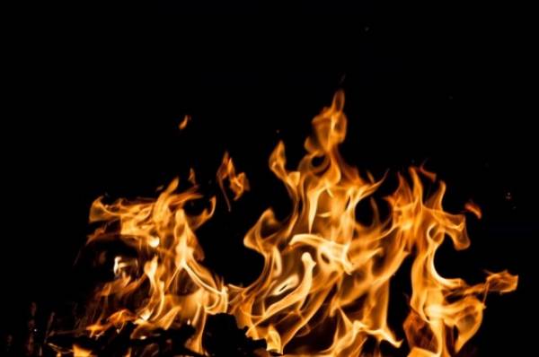 «Похоронят в закрытом гробике». 9-летняя девочка заживо сгорела в Раменском