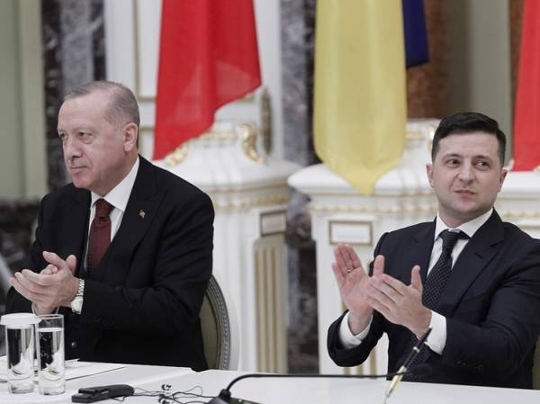 Зеленский в Турции проведет встречи с Эрдоганом и производителями оружия