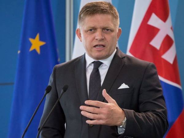 Премьер-министр Словакии заявил, что Запад чрезвычайно поддерживает войну на Украине