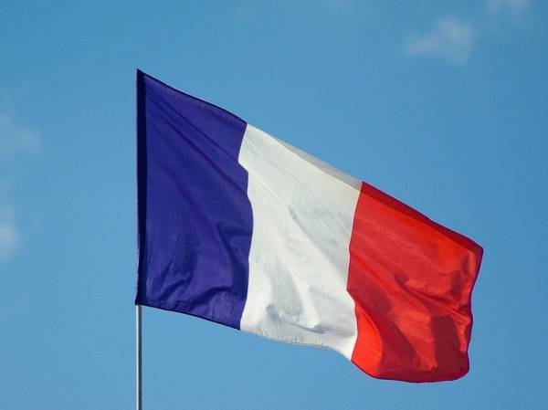Захарова: Франция после провала в Африке пытается «отыграться» в Закавказье