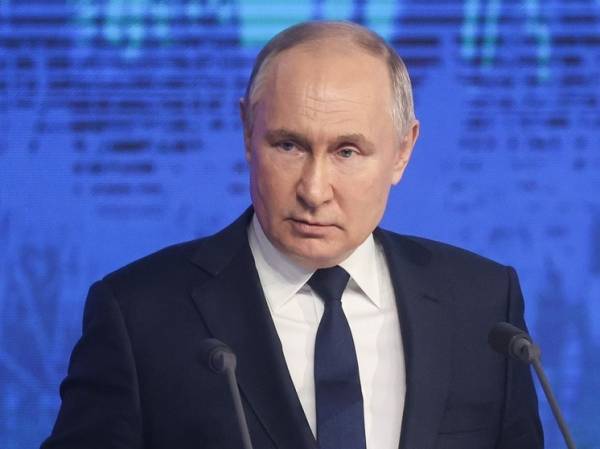 Путин одержал победу в шести российских регионах