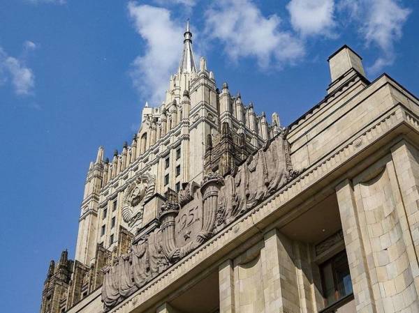 В Москве отреагировали на высылку российских дипломатов из Молдавии и Эстонии
