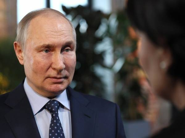 Путин анонсировал повышение зарплат одной категории медиков