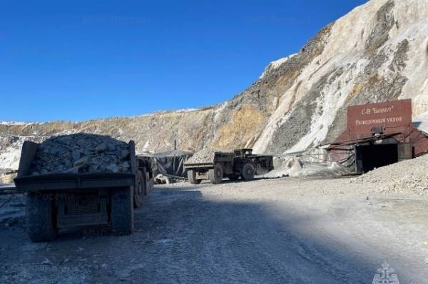 На руднике «Пионер» пробурили скважину длиной 71 метр для спасения горняков