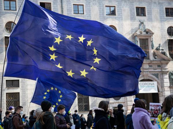 В ЕС собрались усилить борьбу с обходом антироссийских санкций