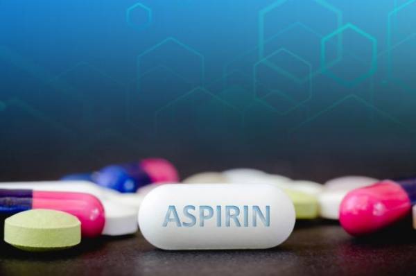 Древняя пилюля. Ученые: аспирин защищает печень от ожирения и даже от рака