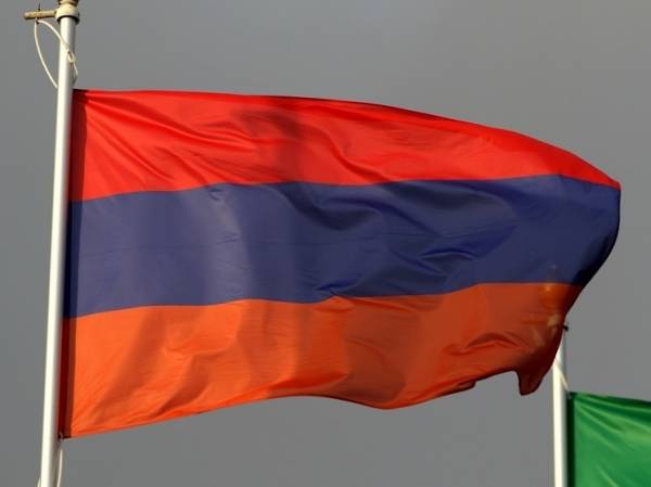 Стало известно, кто хочет оторвать Армению от России