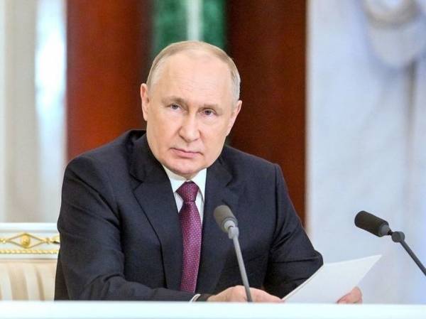 Путин призвал объективно оценить работу надзора и контроля в «Крокусе»