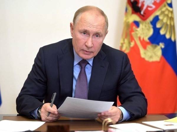 Путин: критически важно модернизировать отрасли экономики