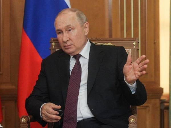 Путин освободил участников СВО от процентов в кредитные каникулы