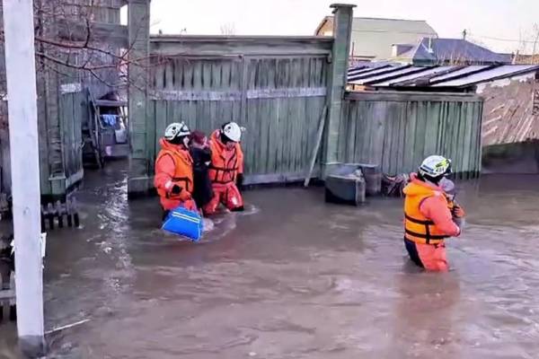 Вода и беда. Эксперты раскрыли, как помогут пострадавшим от паводка в Орске