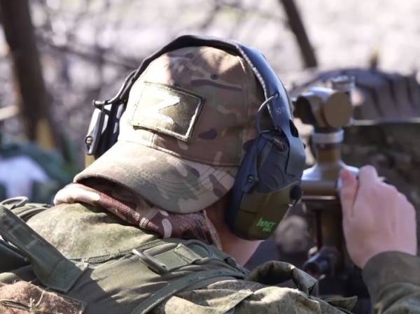 Окопавшуюся на позициях пехоту ВСУ накрыло огнем российских гаубиц